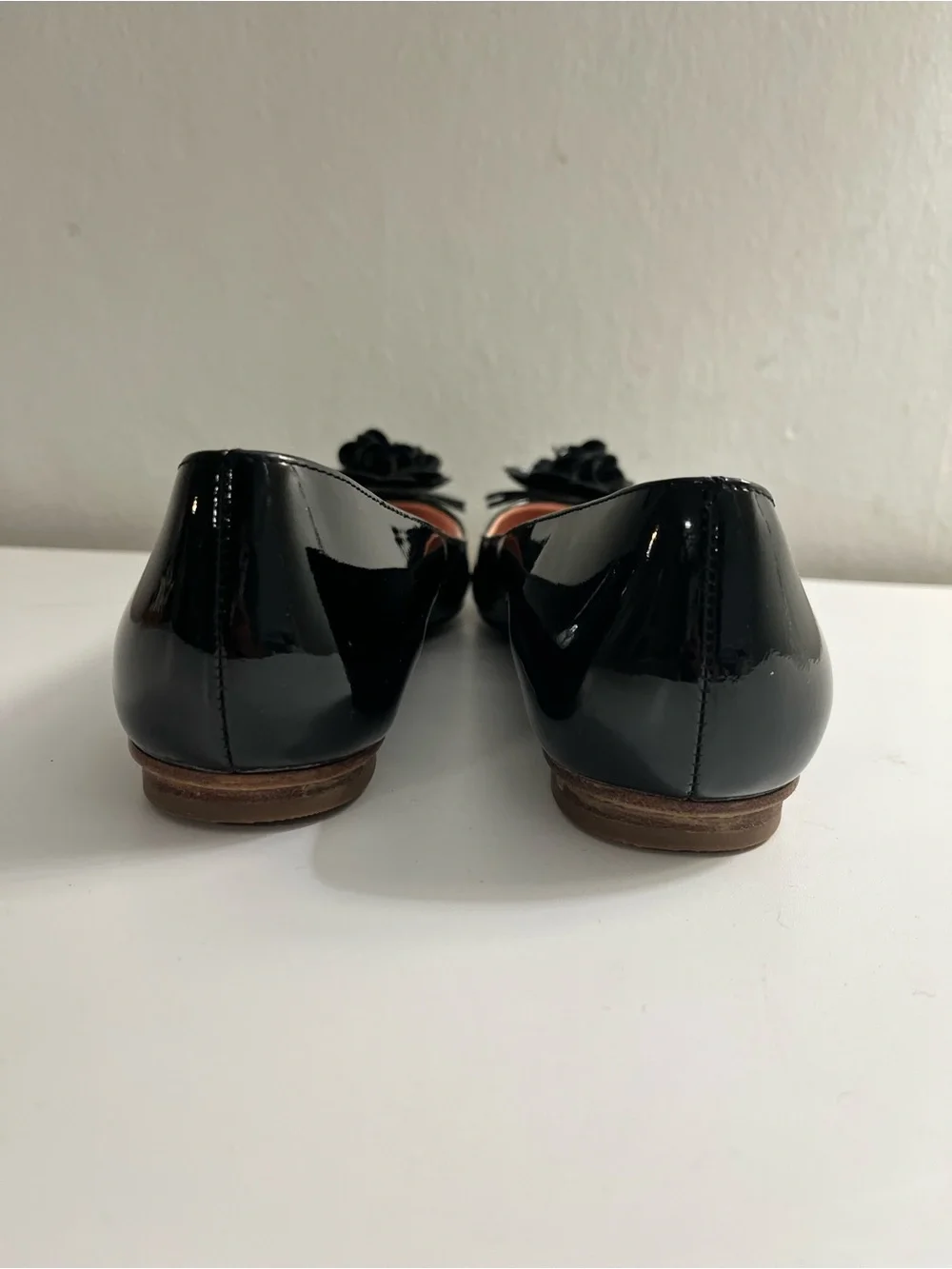 Kate Spade Ellie Black Patent Floral Ballet Flats Size 6.5